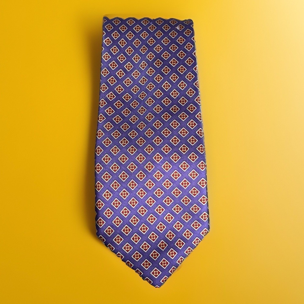 Jos A Bank Italian Silk Tie Purple Geometric Medallions‎ 60" Italy Made